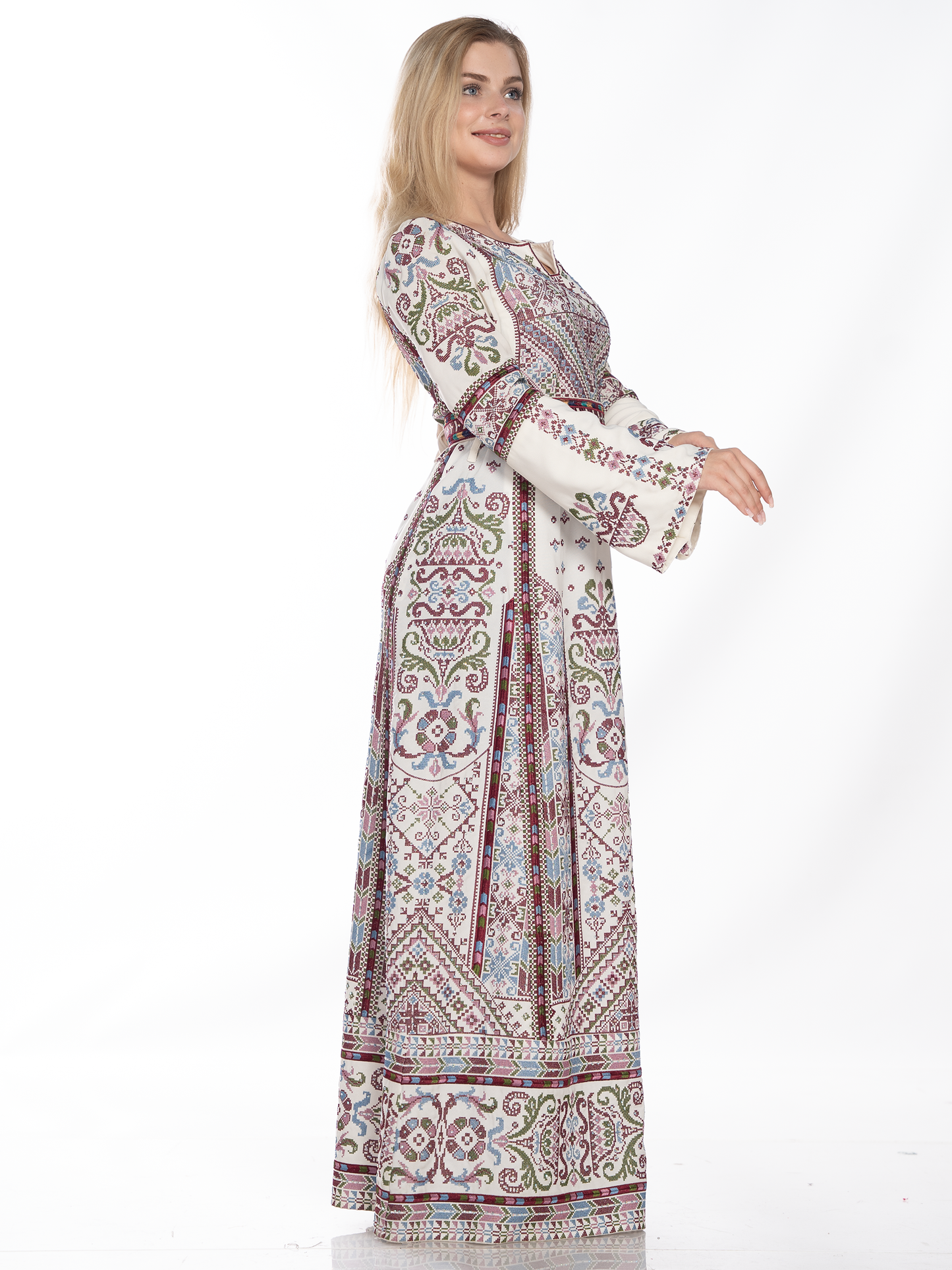 Embroidered thob