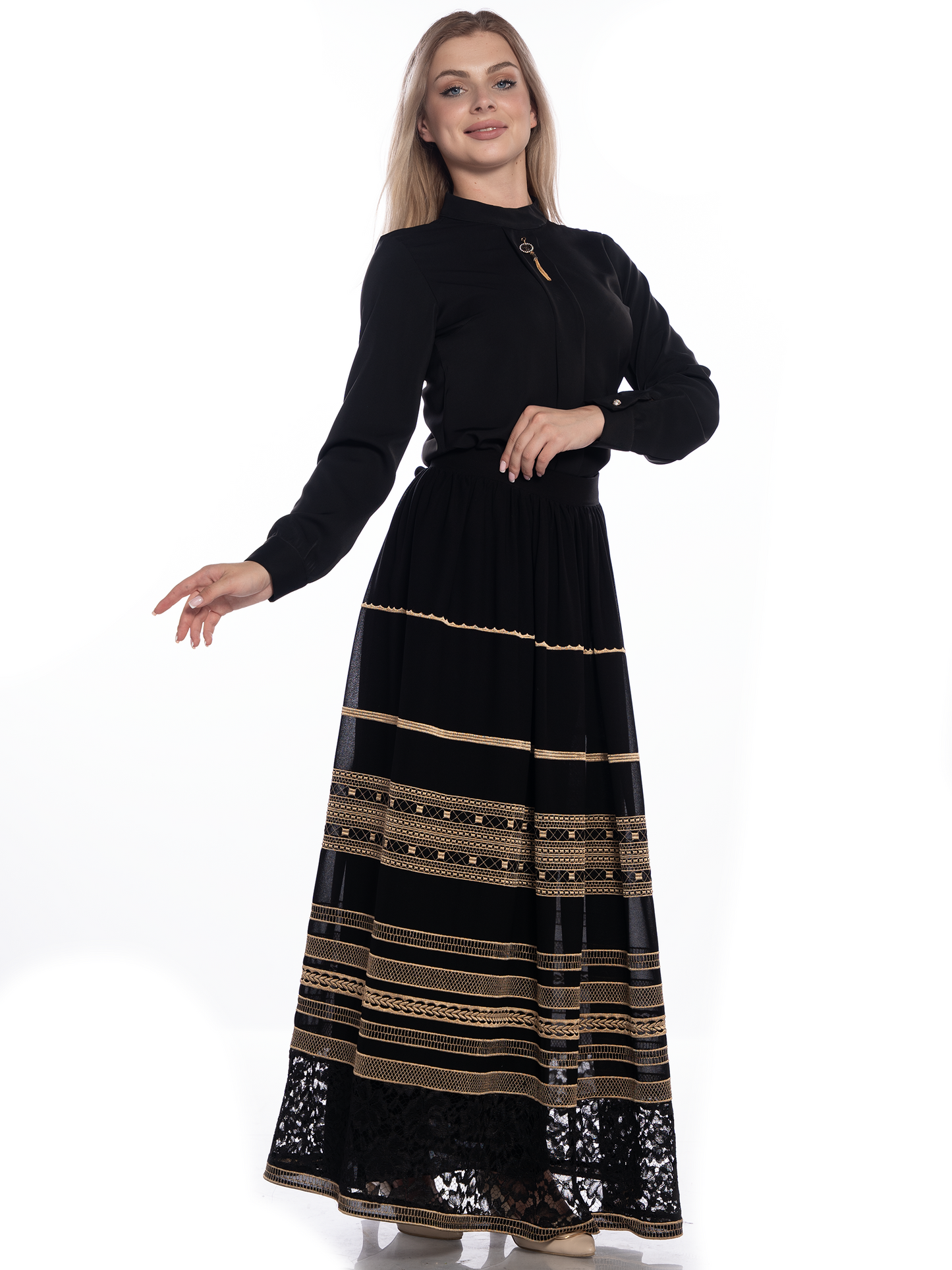 Embroidered skirt