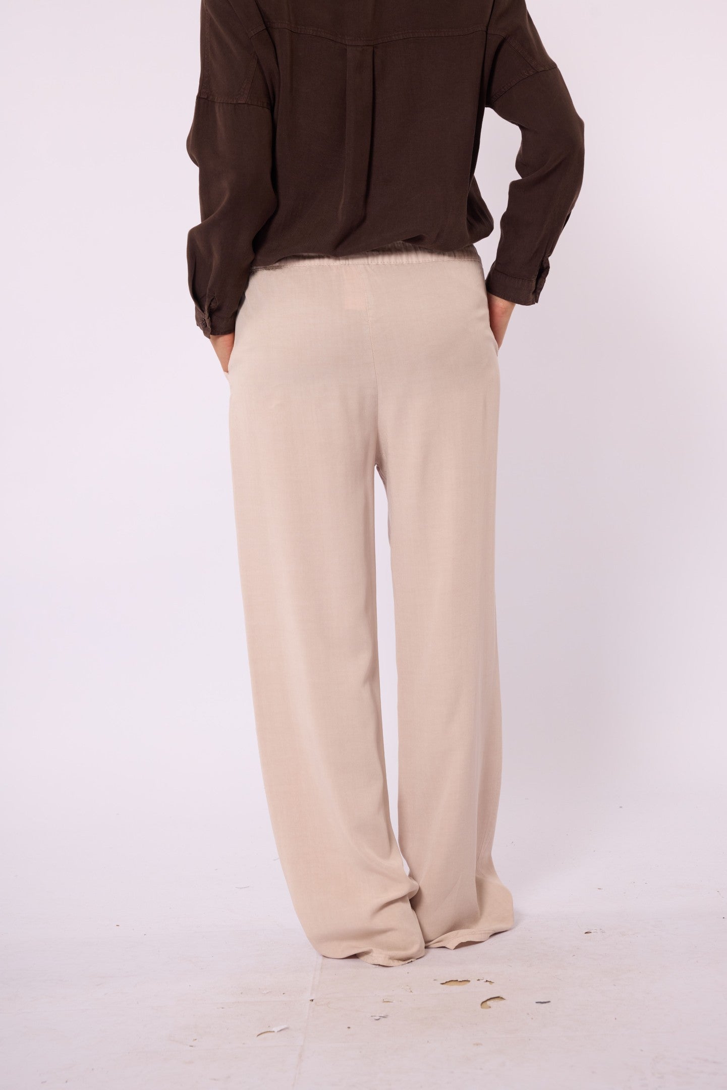 Relaxed Fit Tencel Fabric Trousers with Elastic Waist