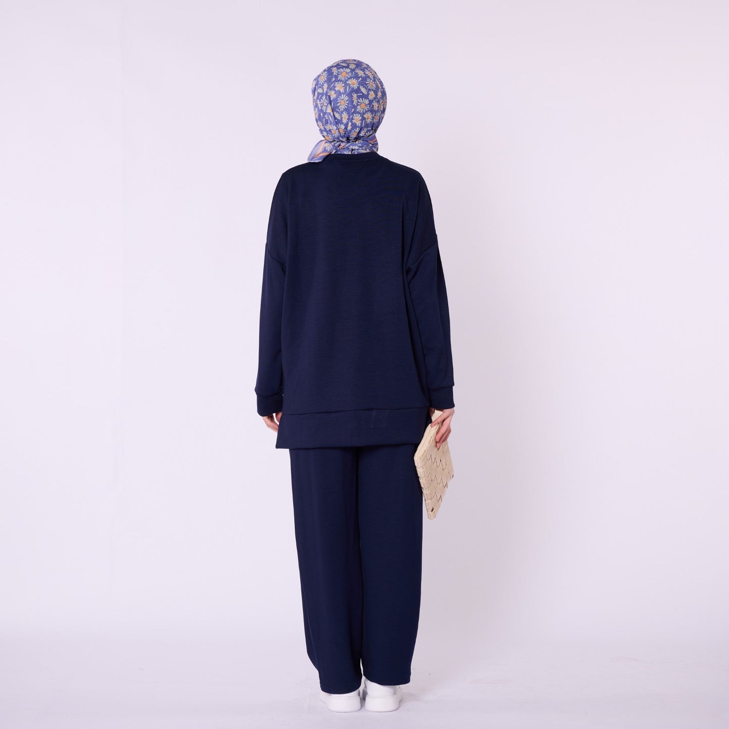 Jersey Two Piece Set With Side Pockets And Elastic Waist Pants