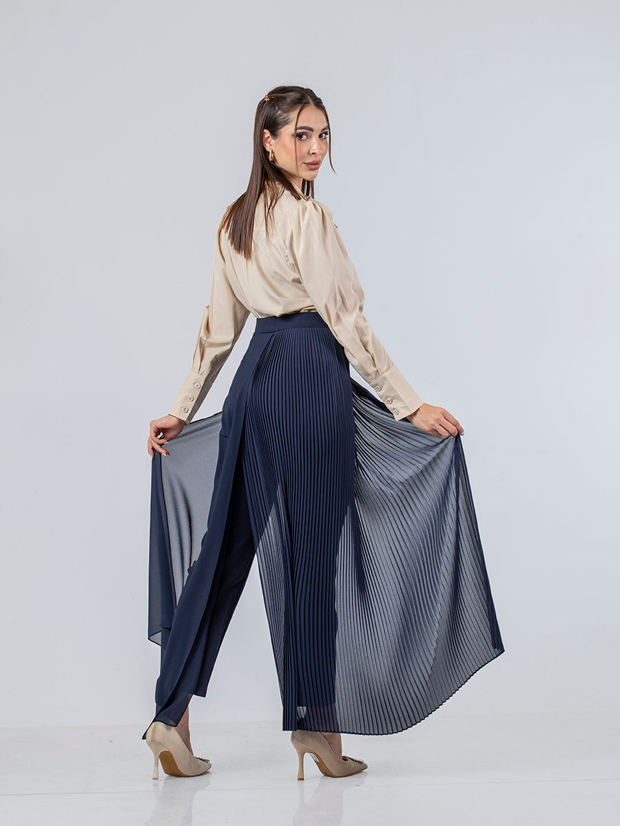 Women's pleated pants