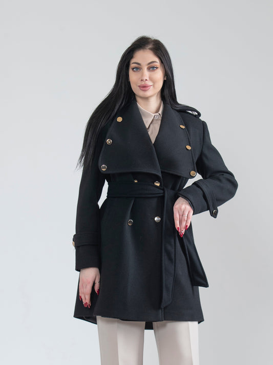 Winter jacket with distinctive buttons