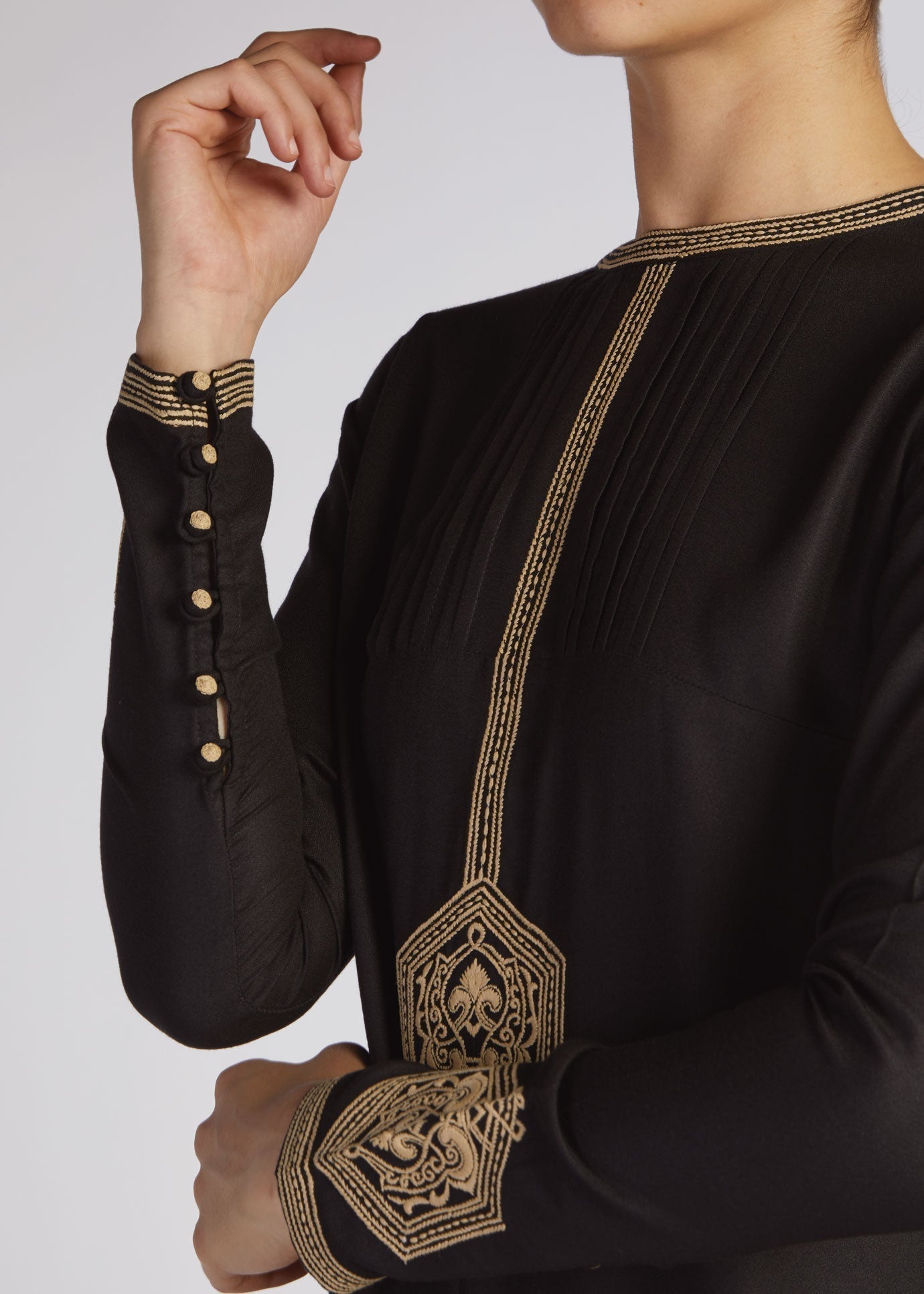 Tayaat Abaya