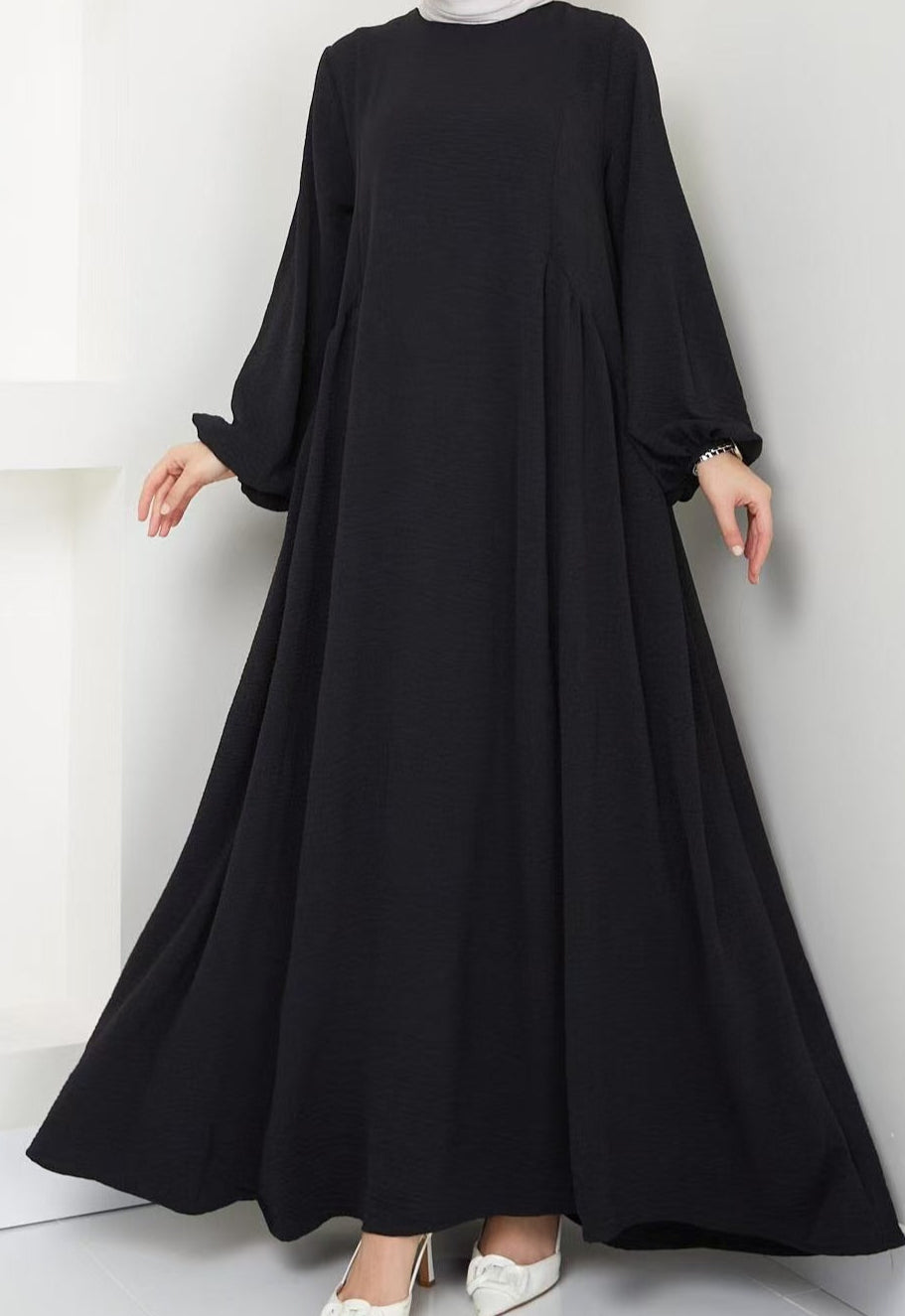 Roohani Balloon Sleeve Abaya
