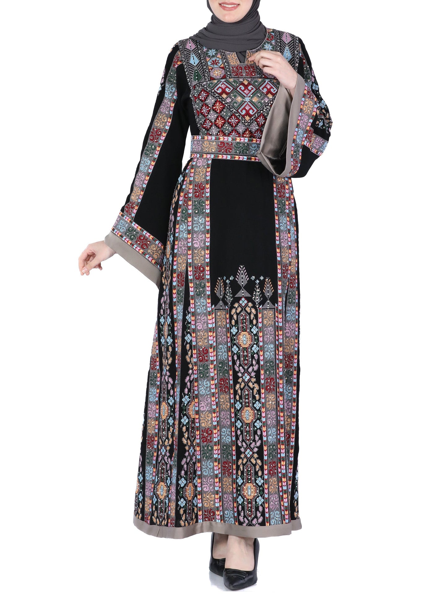 Embroidered thob