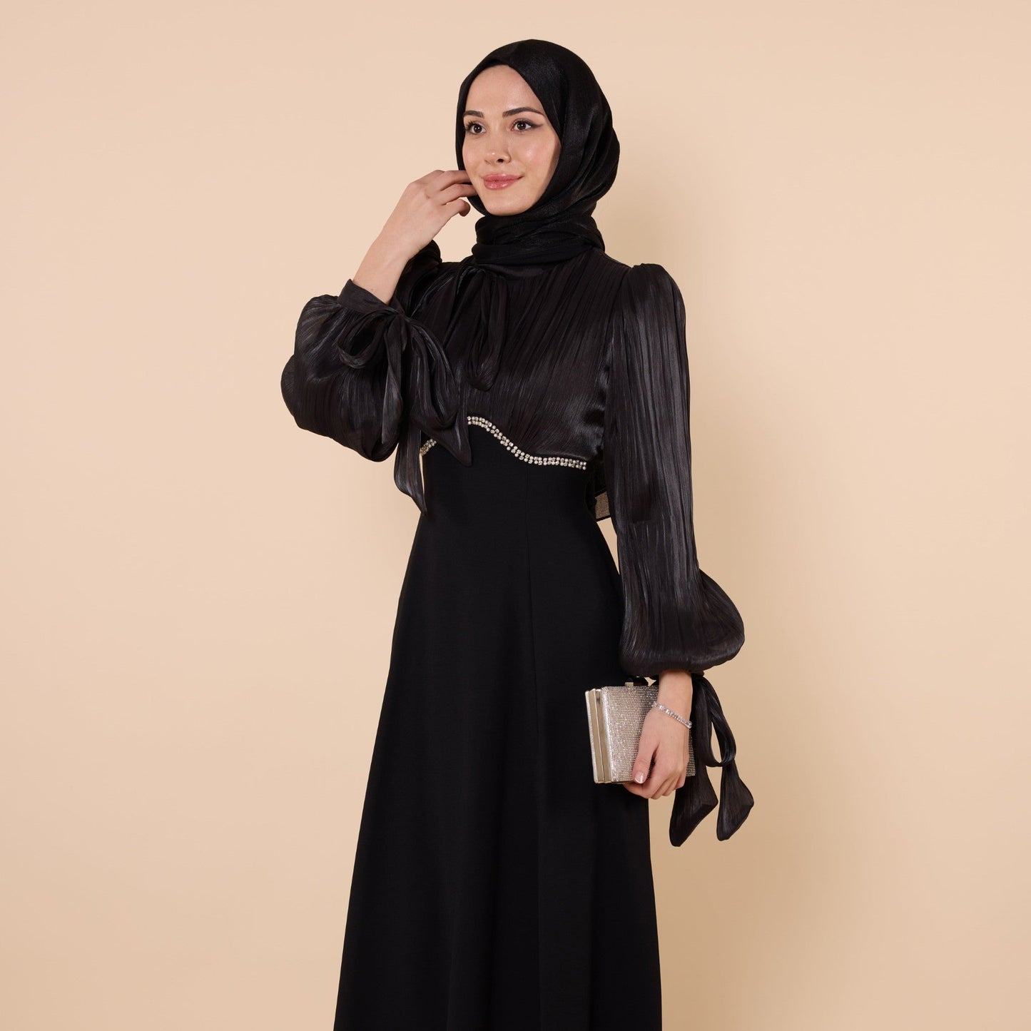 Embellished Evening Dress With Chiffon Sleeves And Pleated Detail