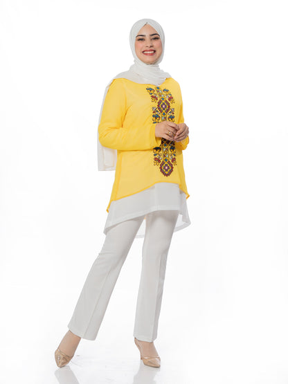 Blouse embroidered