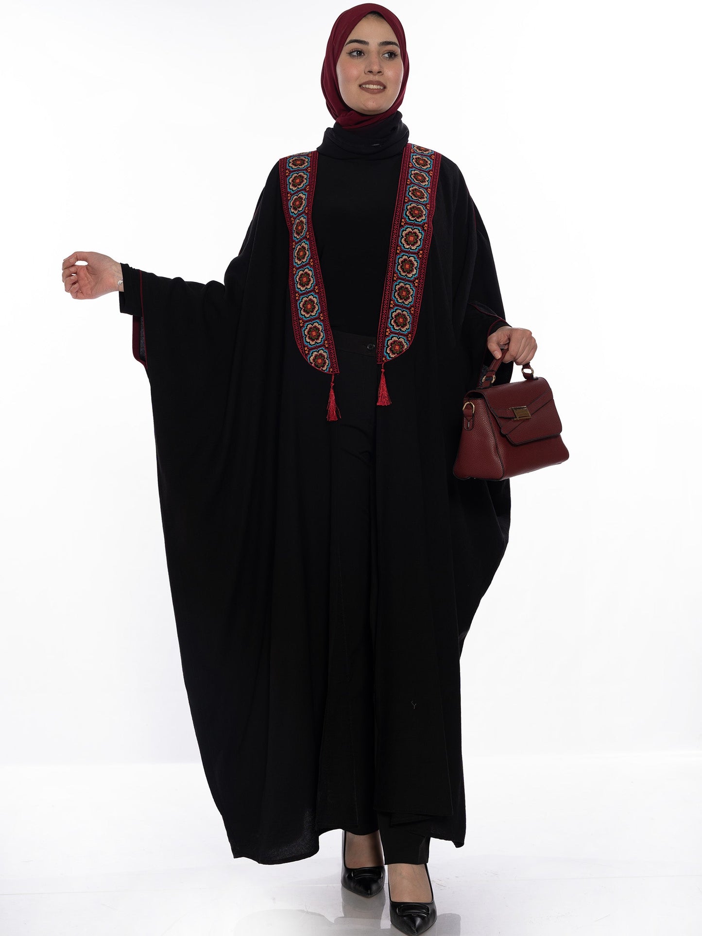 Embroidered bisht