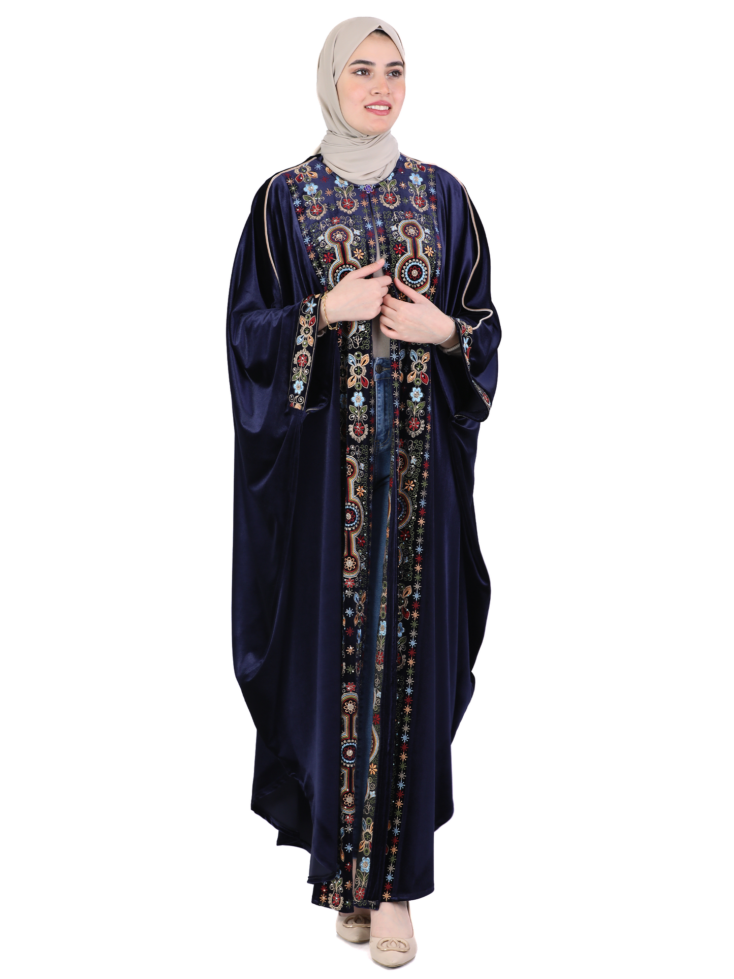 Embroidered bisht