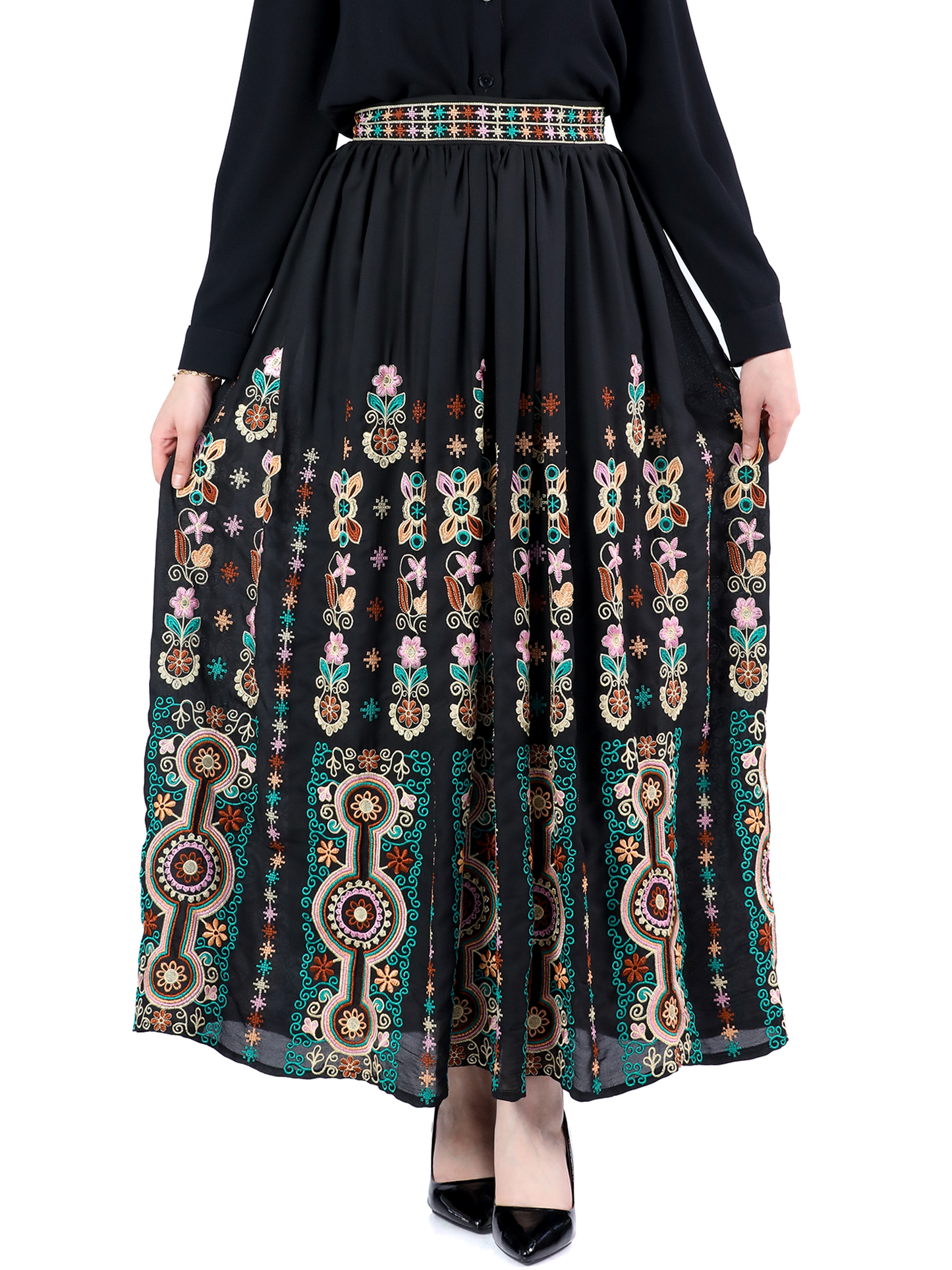 Embroidered skirt