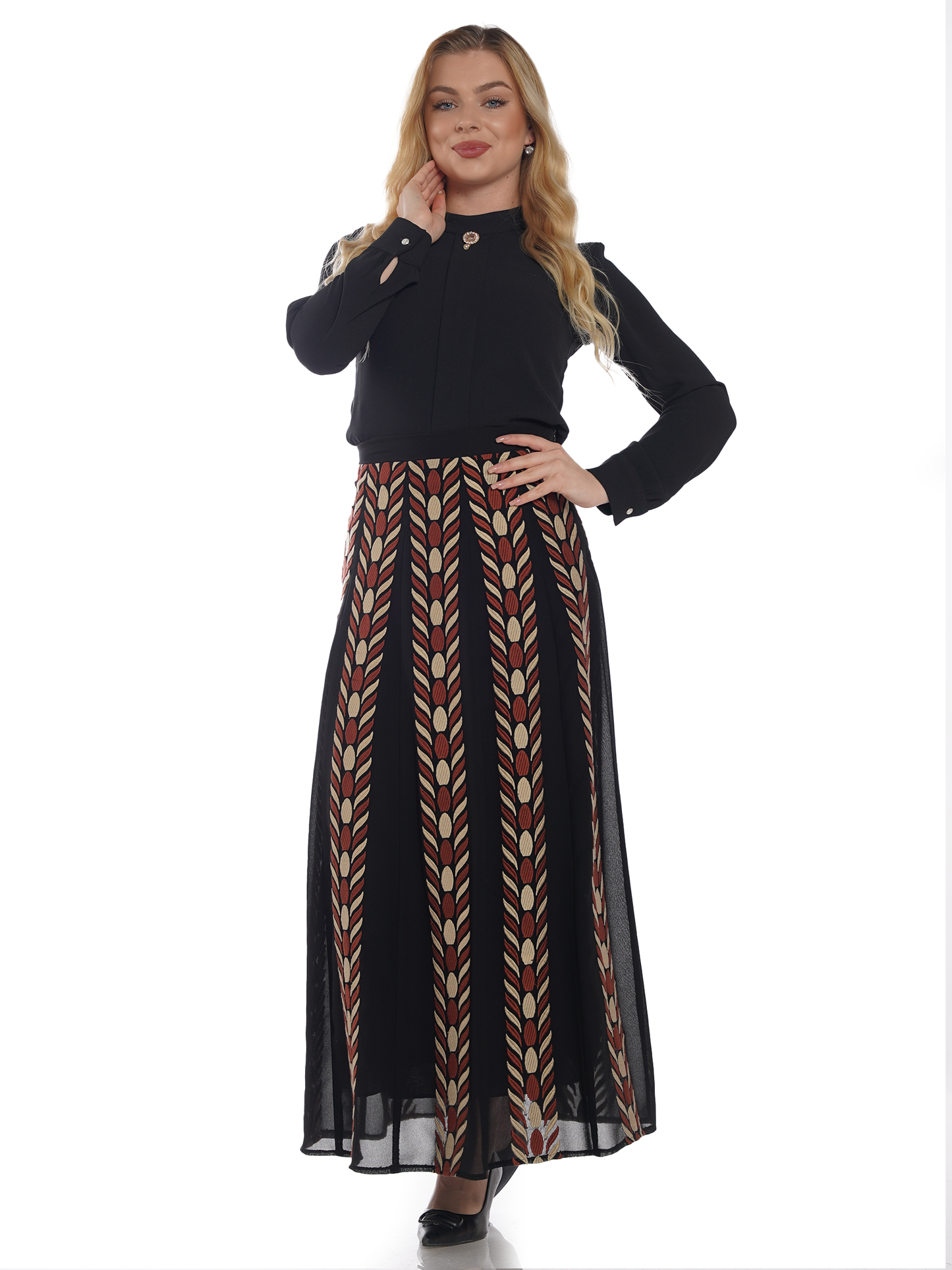 Embroidered skirt
