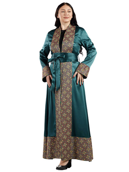Embroidered bisht
