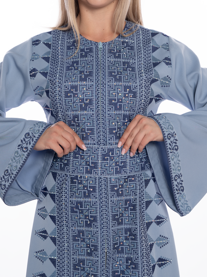 Two-piece embroidered bisht
