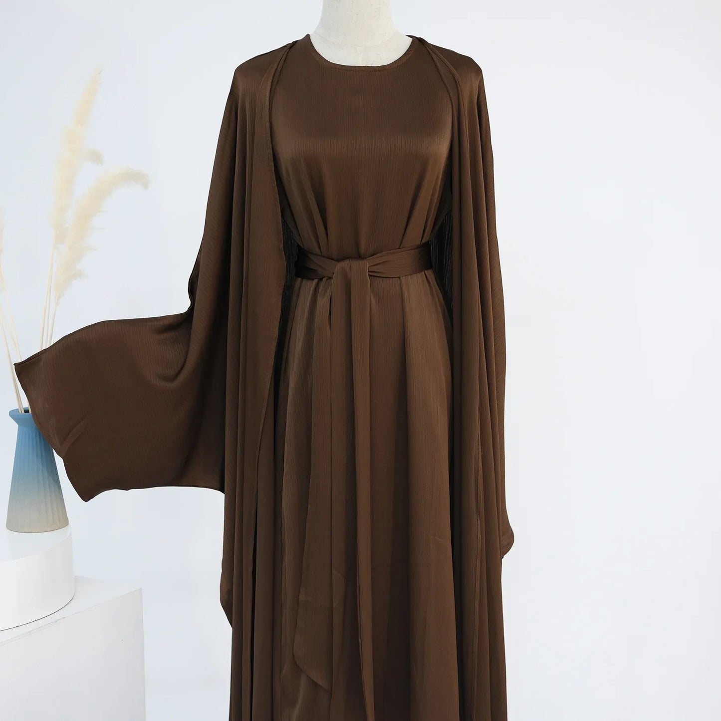 Lamiah Satin Abaya Set