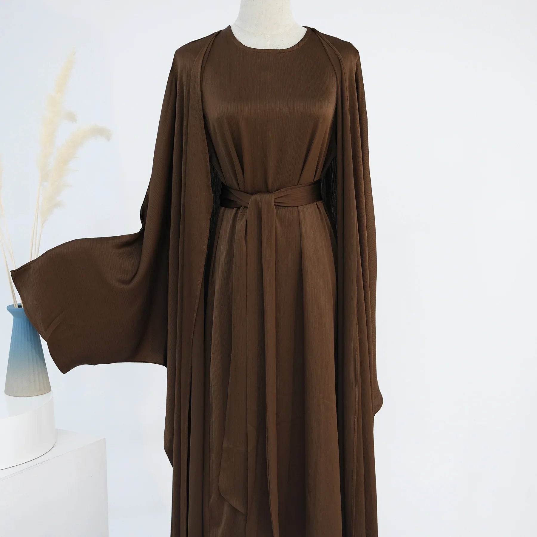 Lamiah Satin Abaya Set