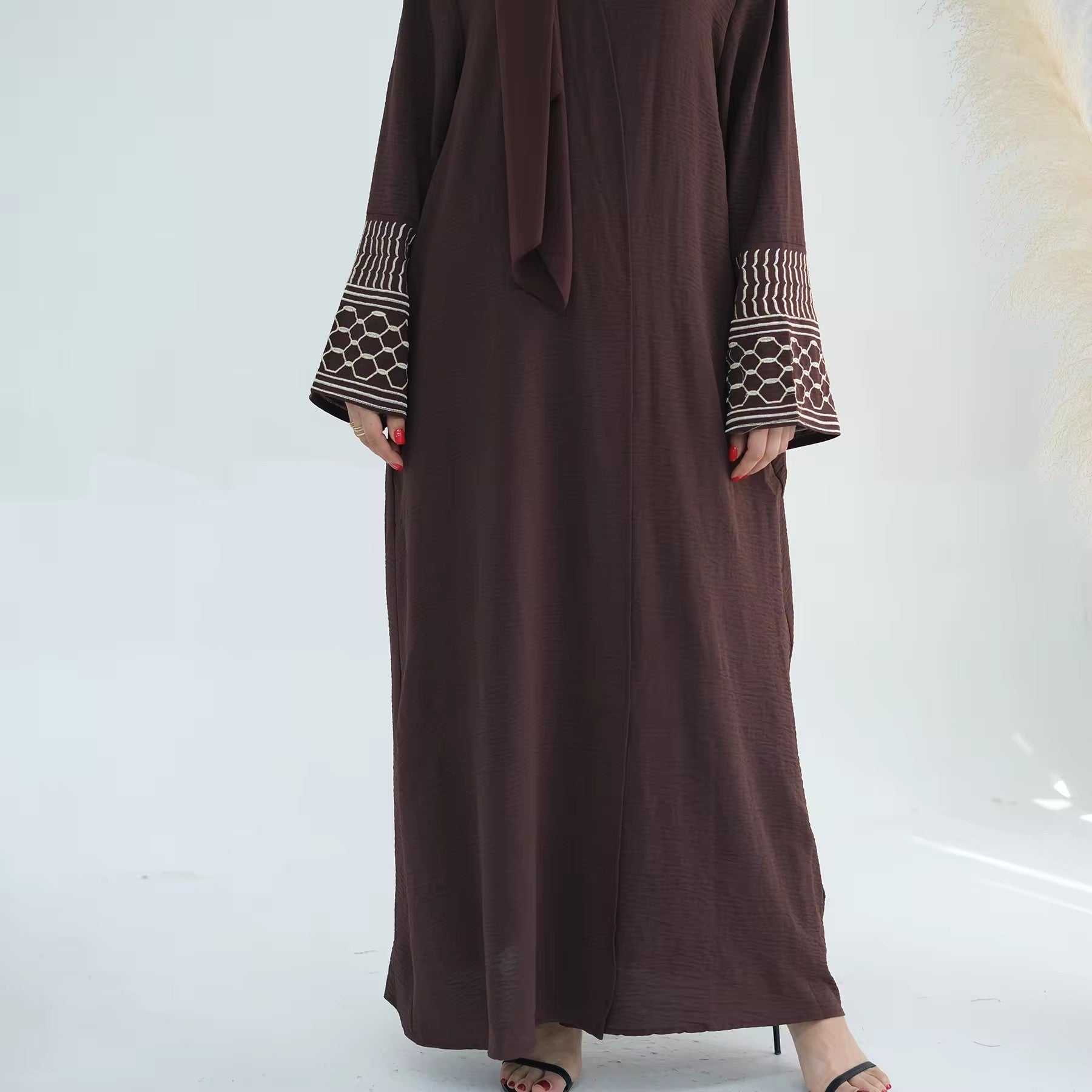 Maaha Keffiyeh Embroidery Abaya