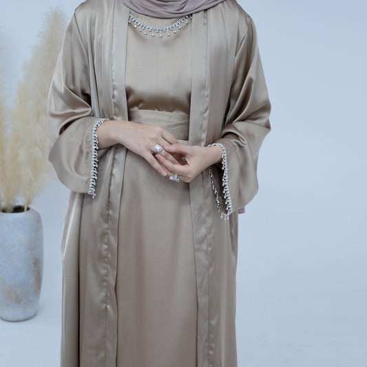 Sanya Abaya With Crystal Chain