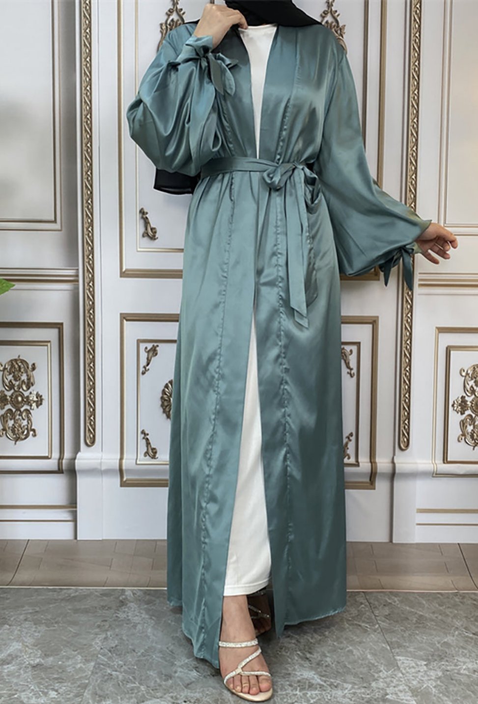 Maaya Satin Tie Abaya