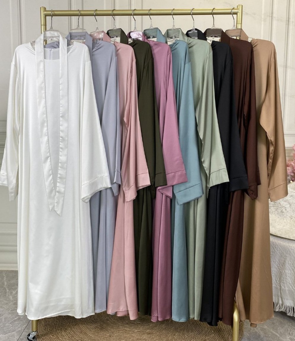 Inaya Classic Satin Abaya