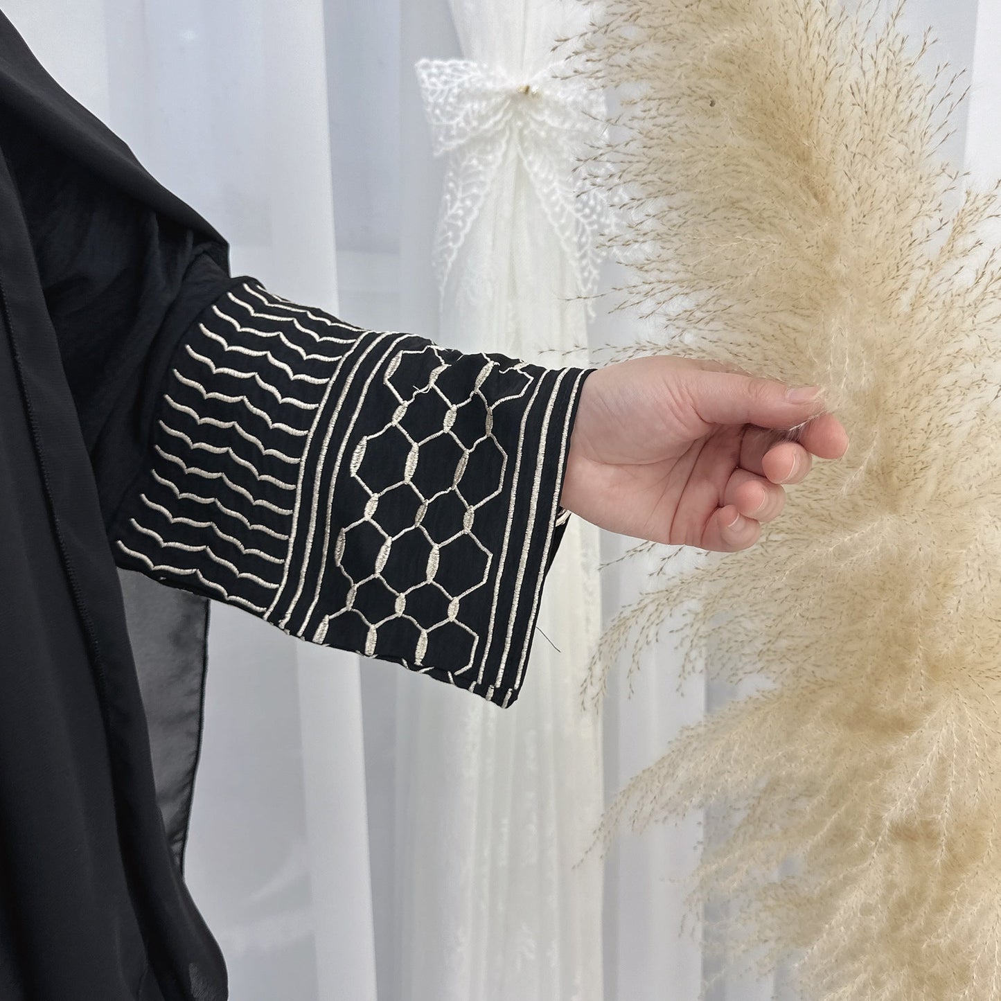 Maaha Keffiyeh Embroidery Abaya
