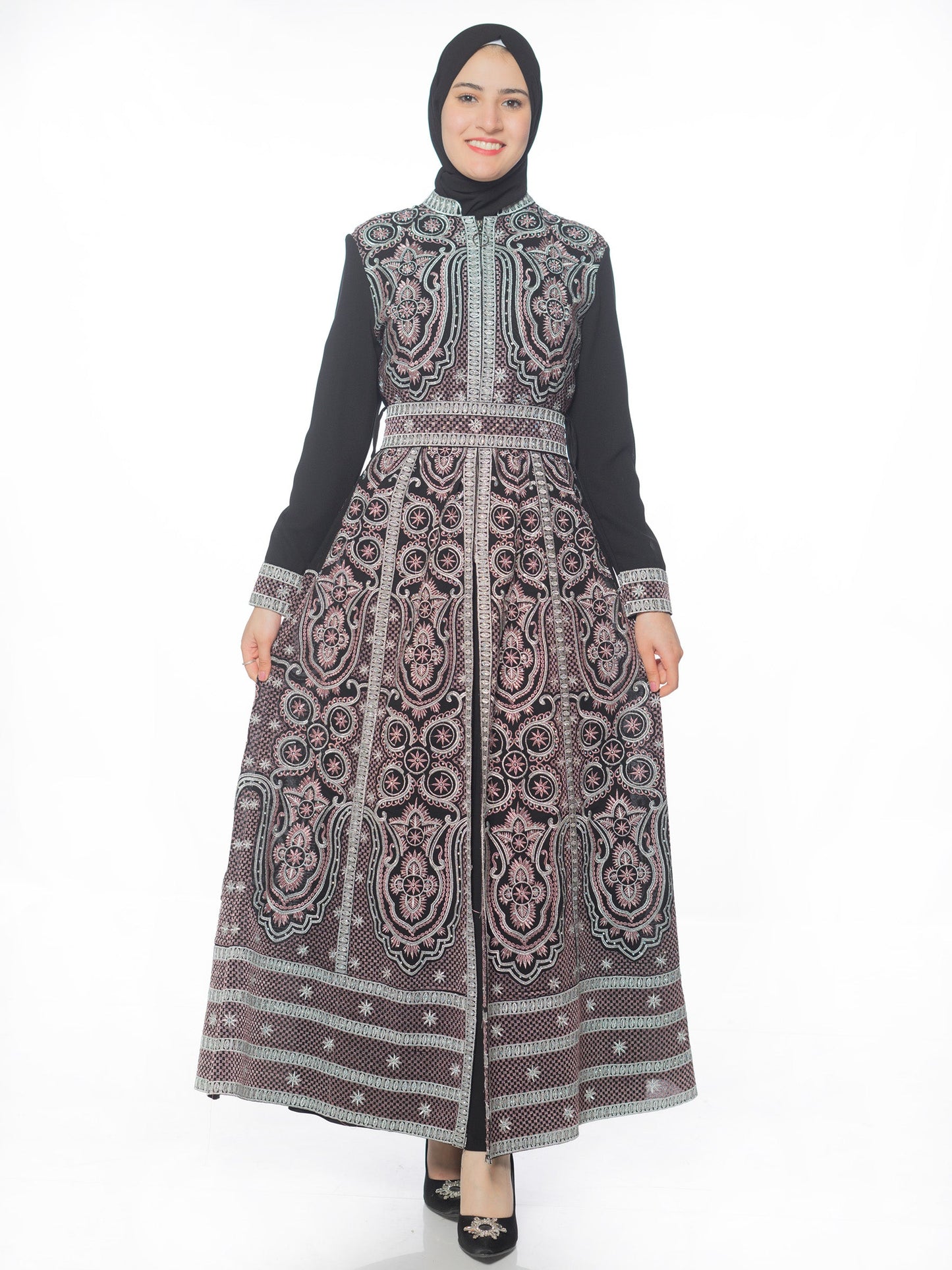 Elegant Traditional Attire Thobe