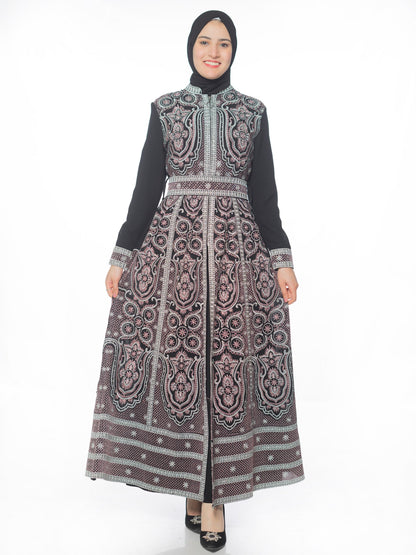 Elegant Traditional Attire Thobe