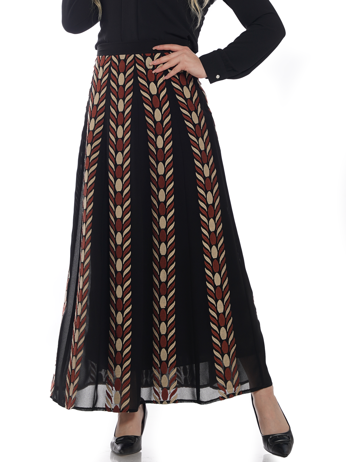Embroidered skirt