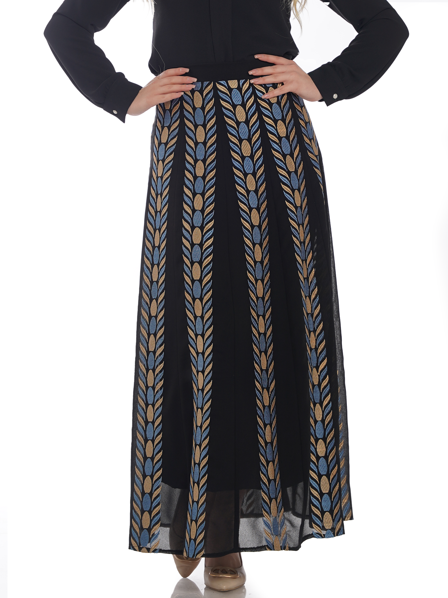 Embroidered skirt