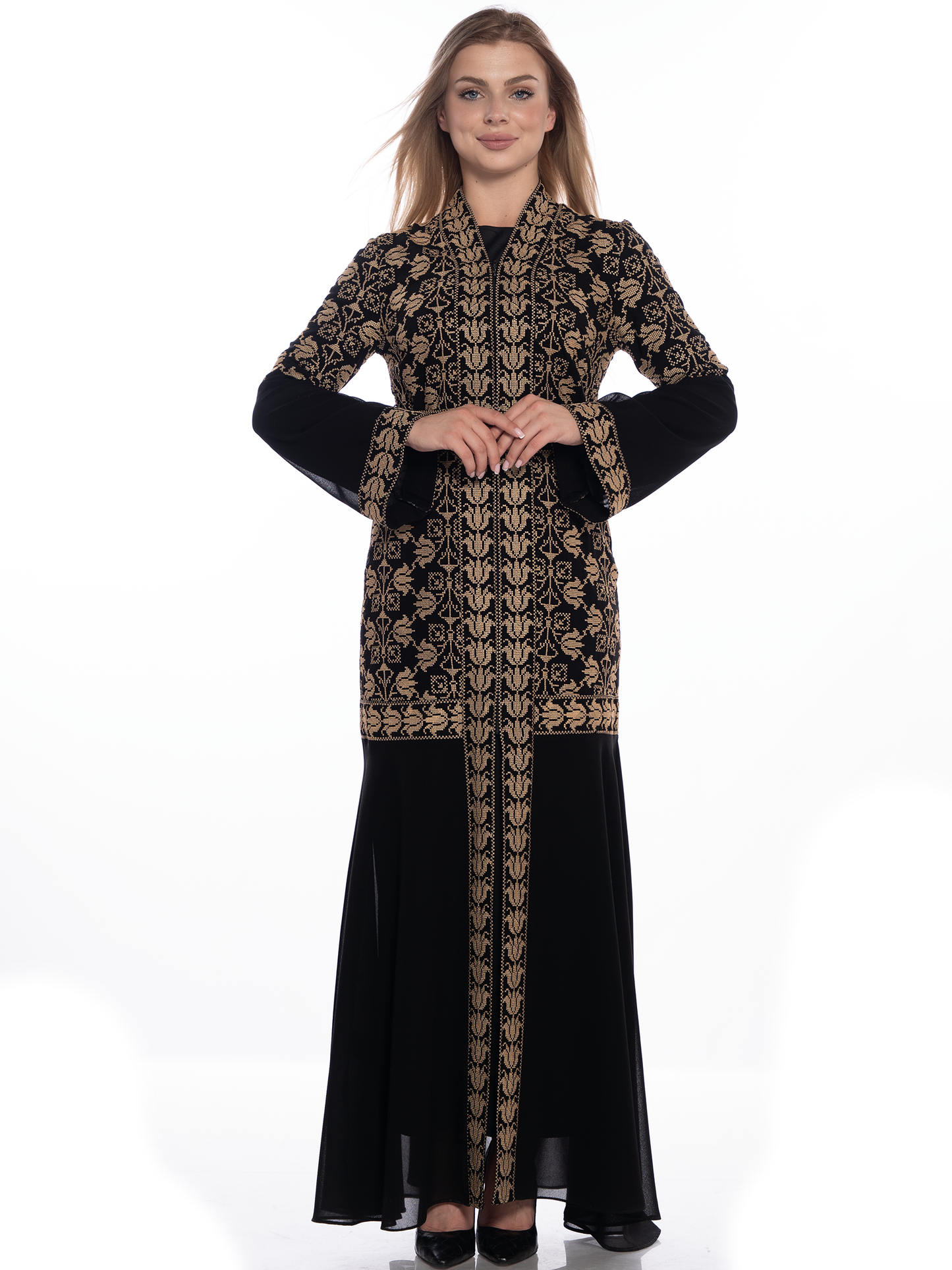 Embroidered bisht
