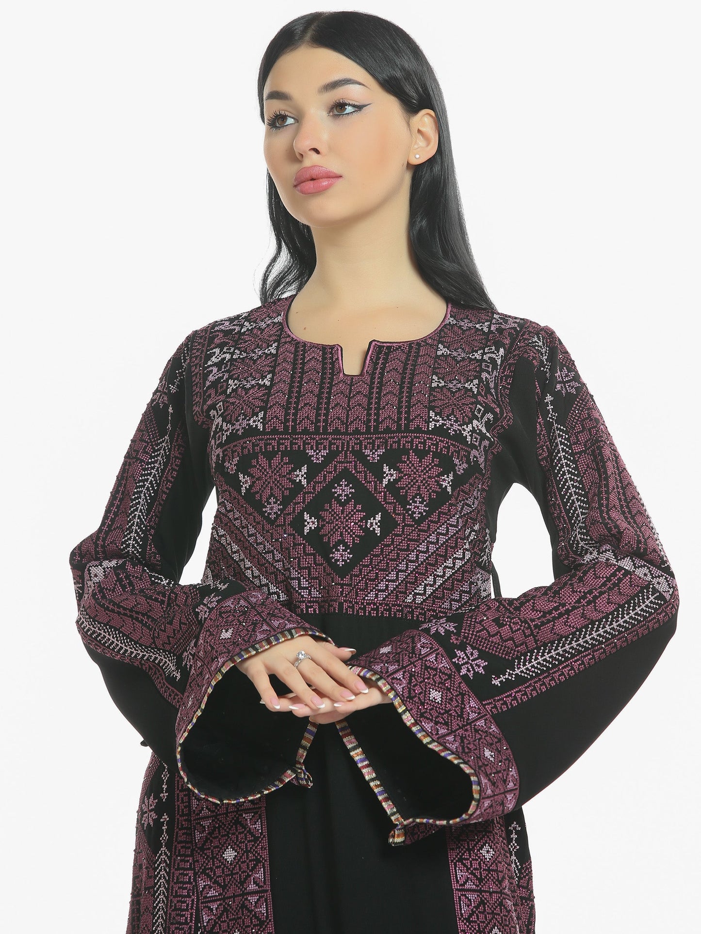 Embroidered thob