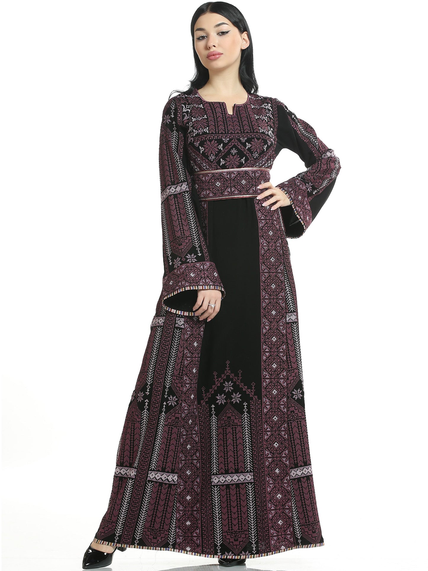Embroidered thob