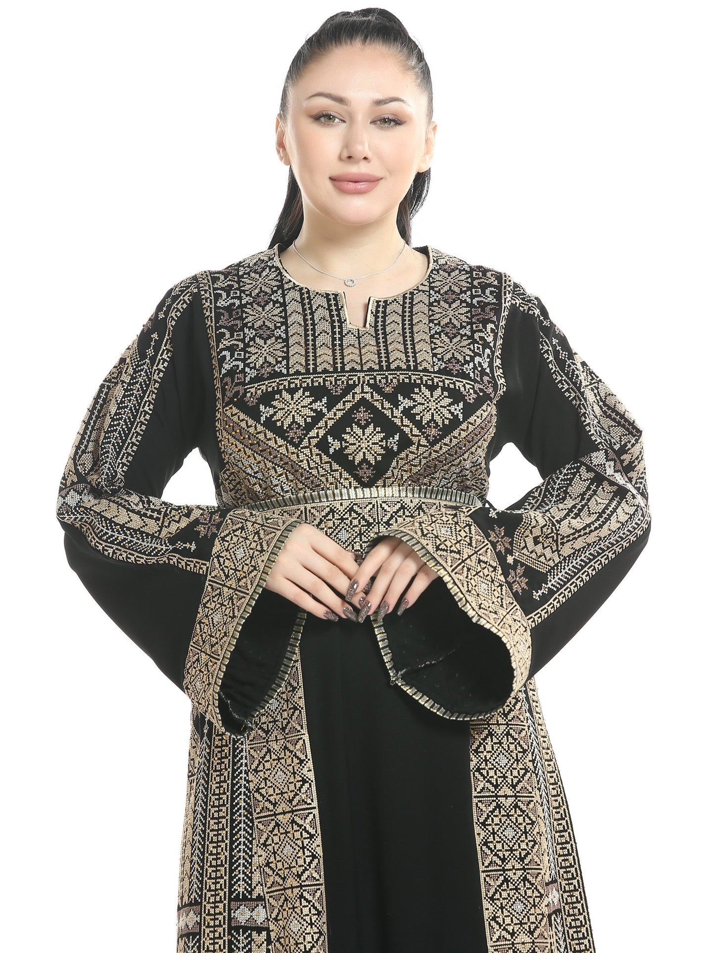 Embroidered thob