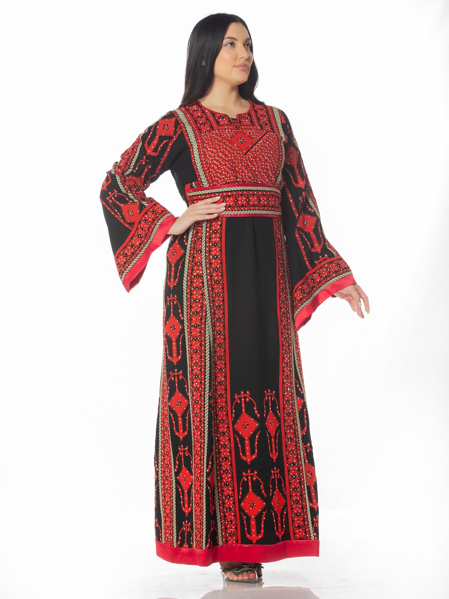 Embroidered thob