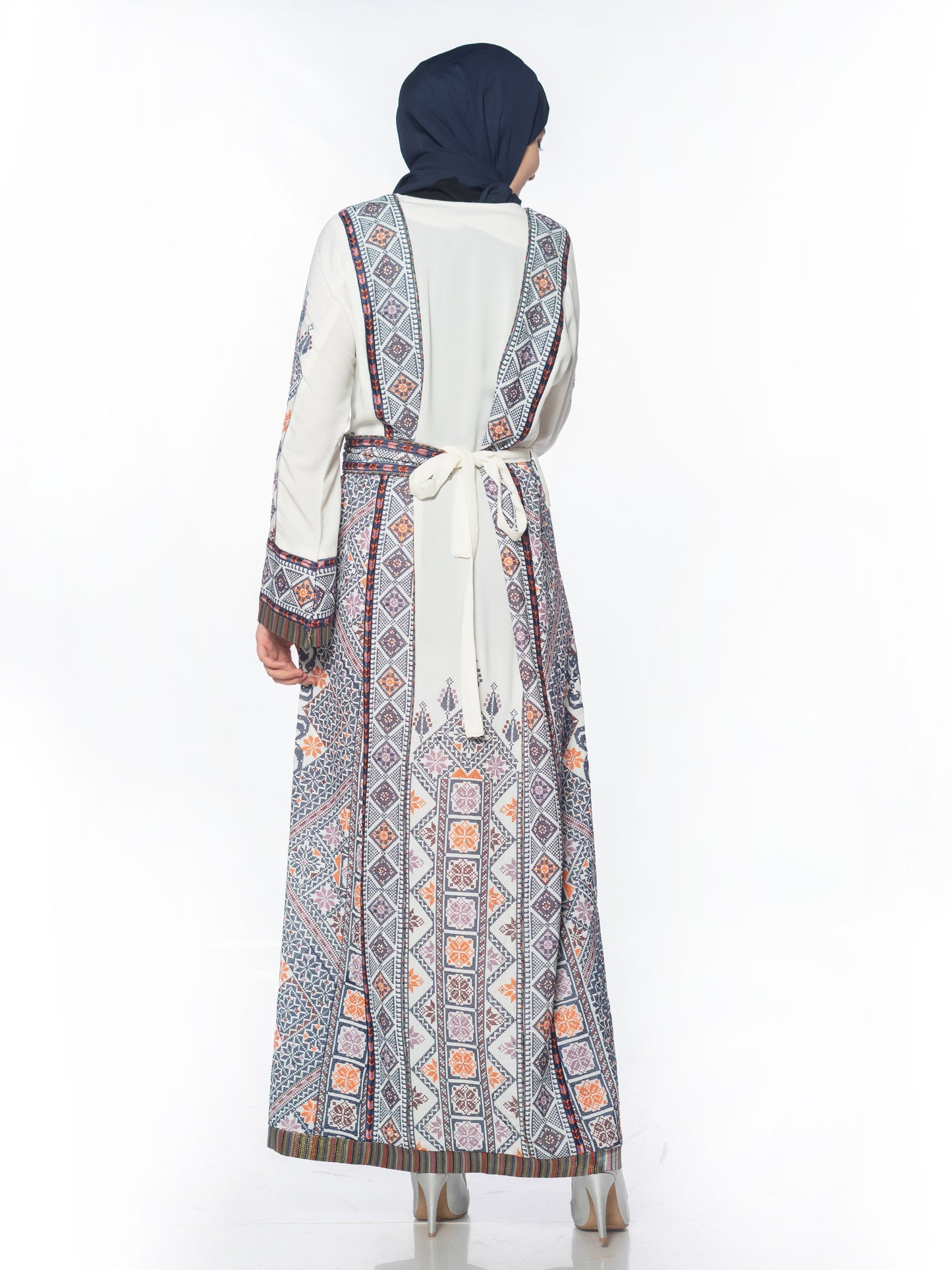 Elegant Traditional Thob