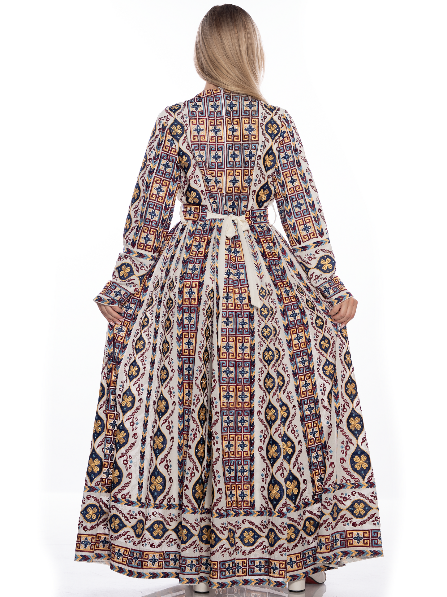 Embroidered thob