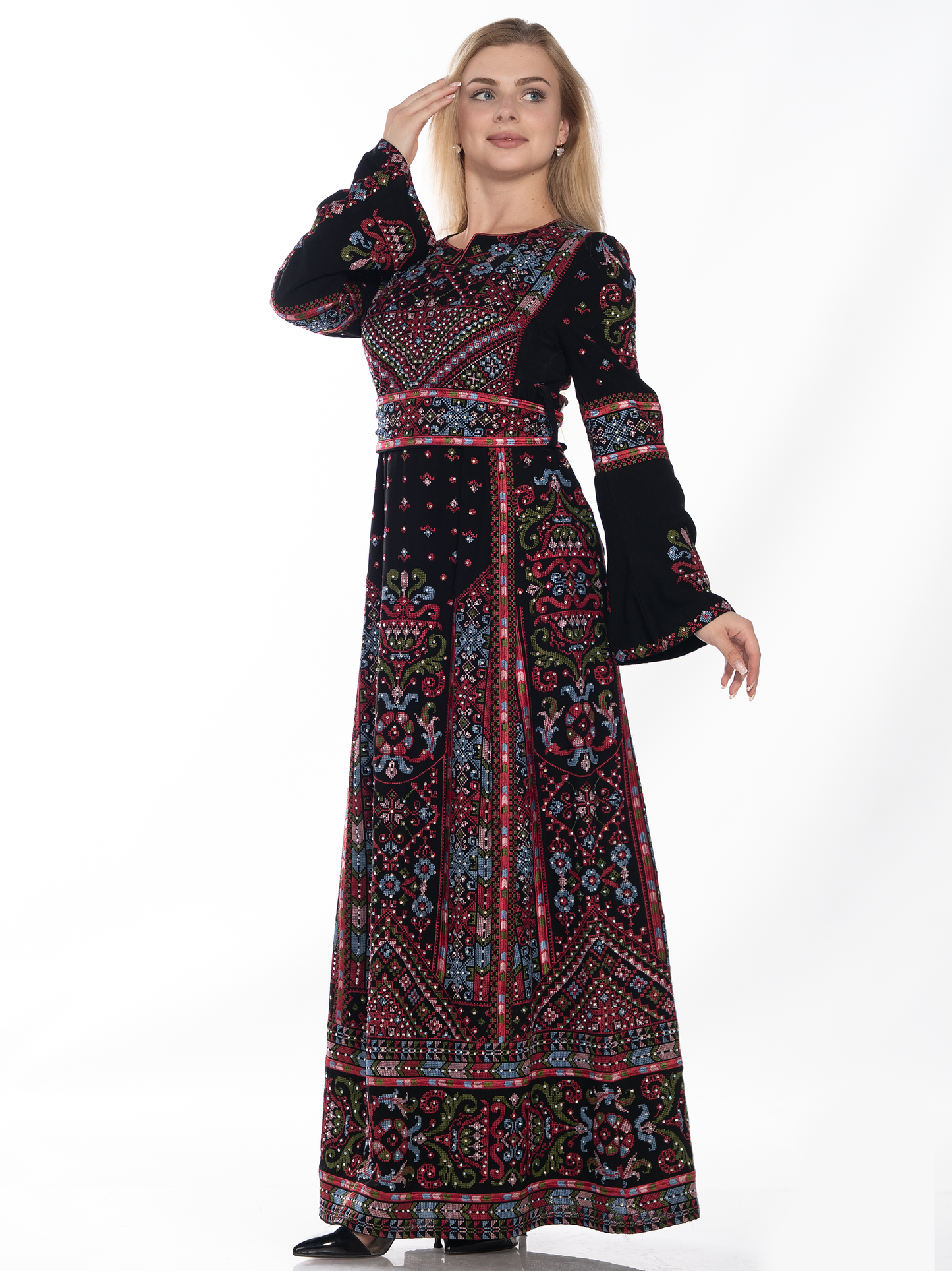 Embroidered thob