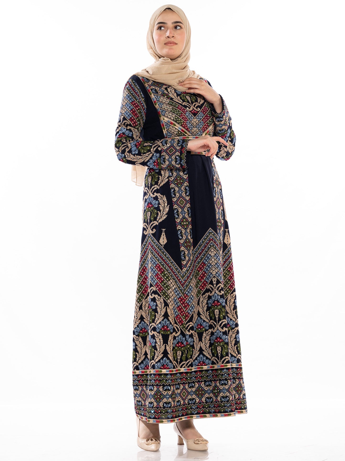 Embroidered thob