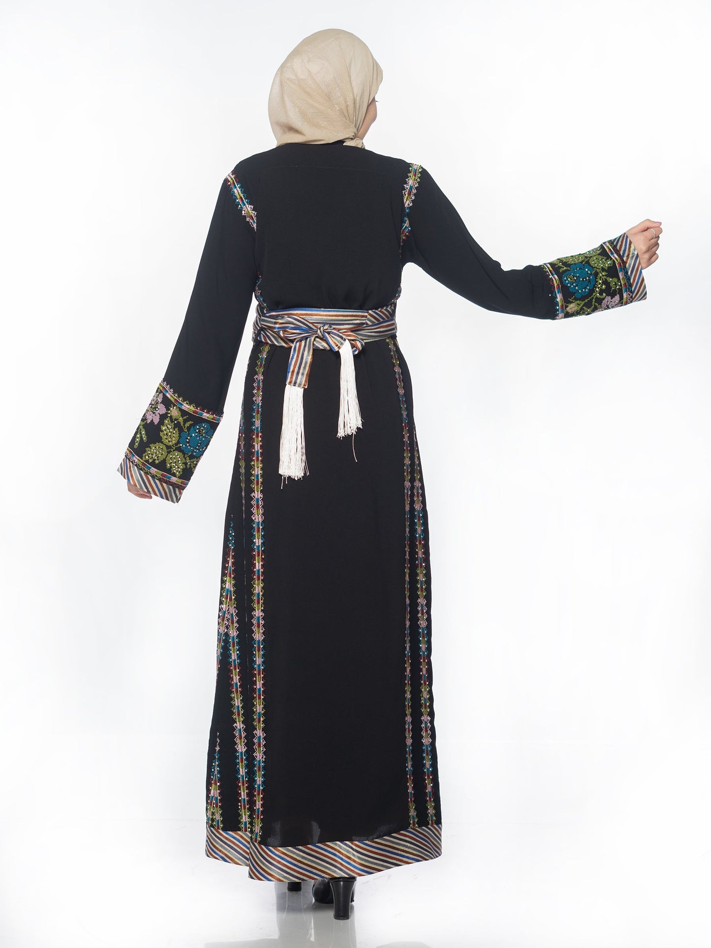 Elegant Traditional Thob