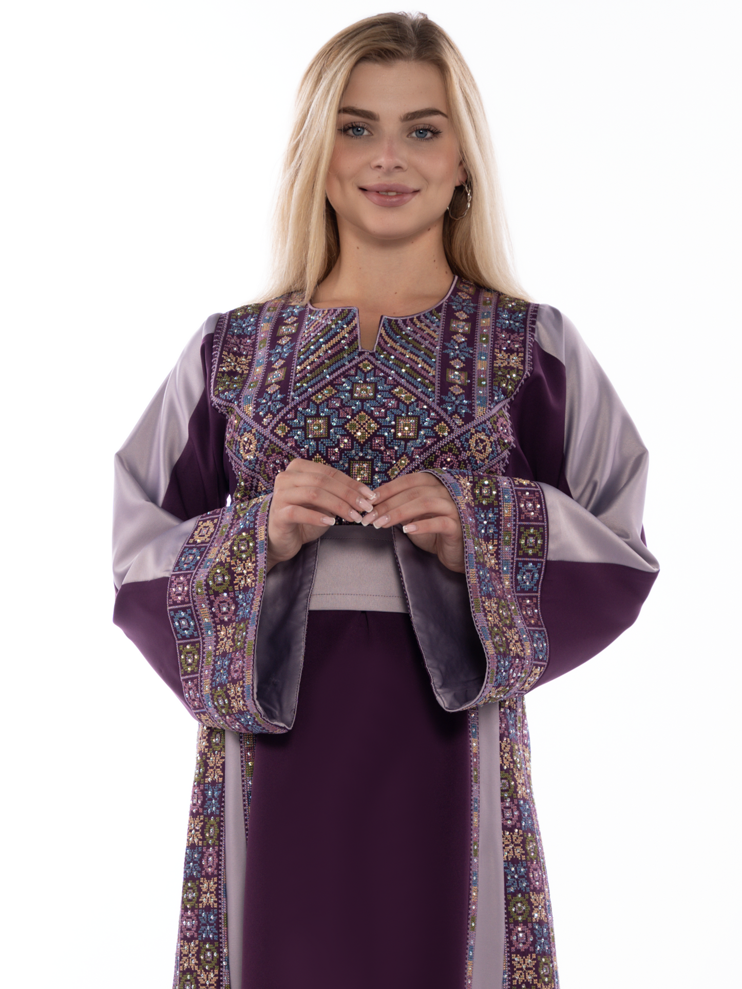 Embroidered thob