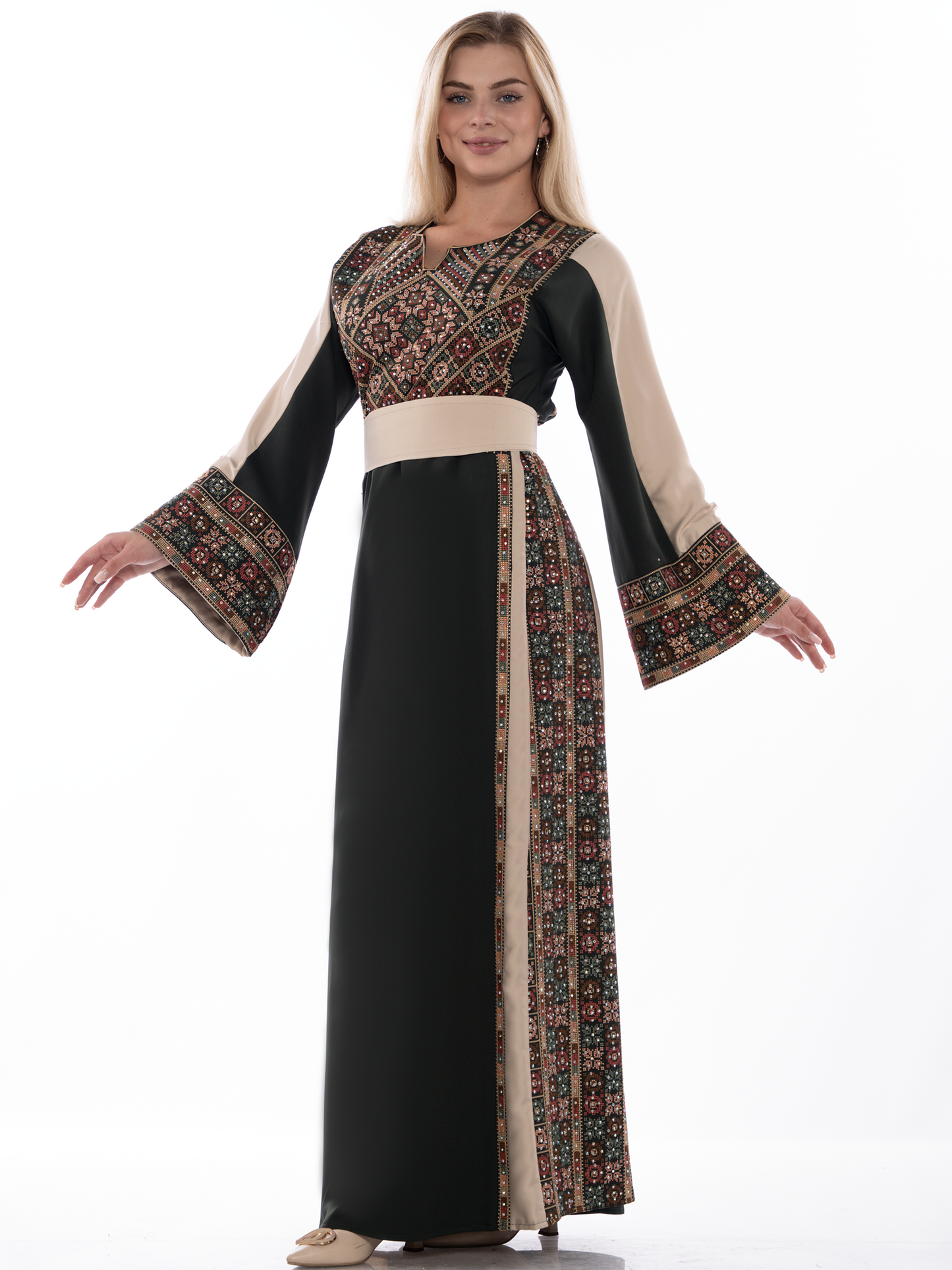Embroidered thob