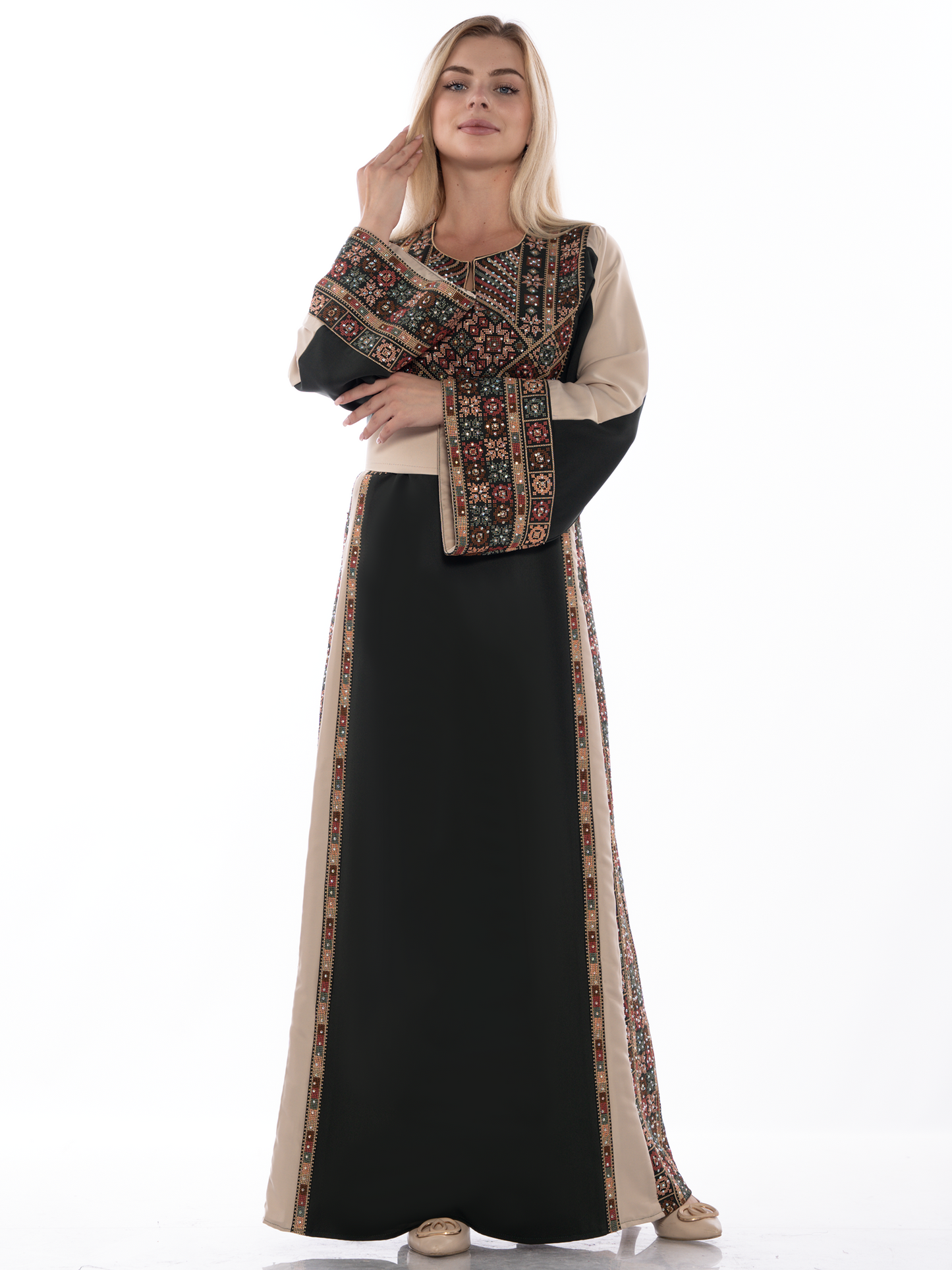 Embroidered thob