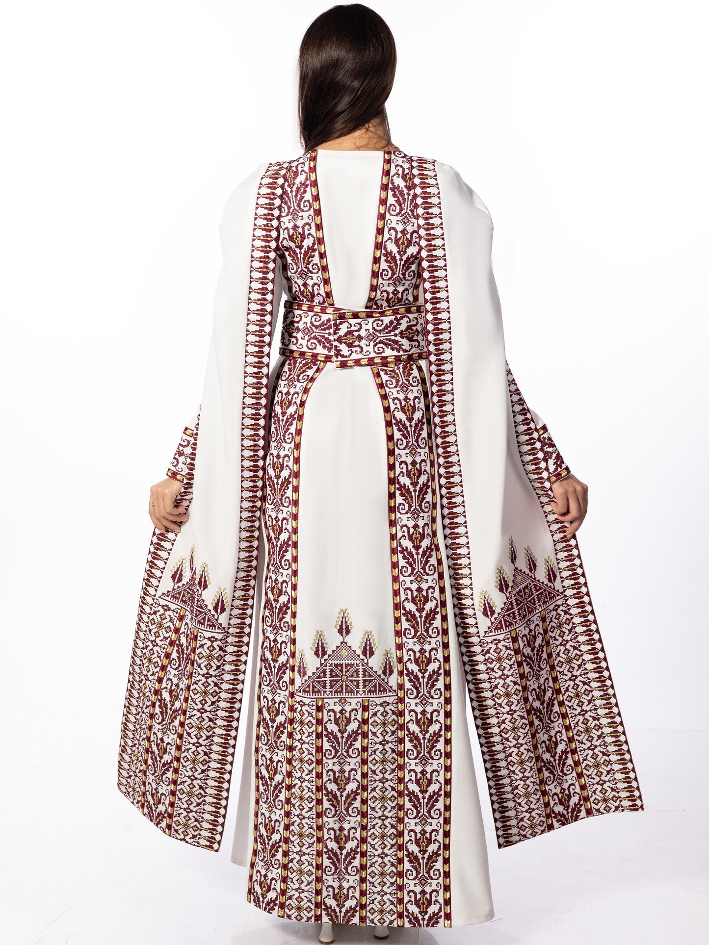 Embroidered thob