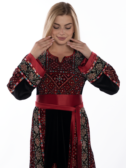 Embroidered thob