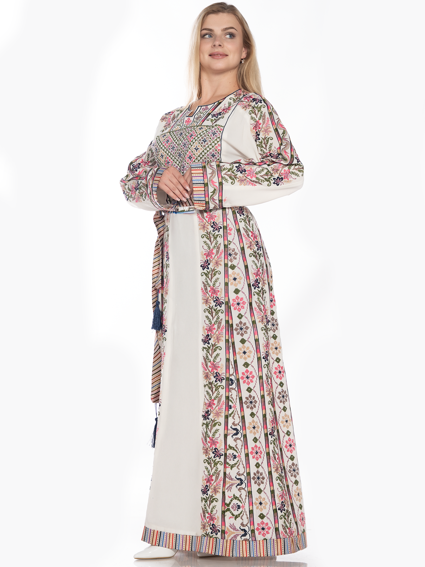 Embroidered thob