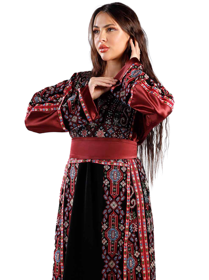 Embroidered thob