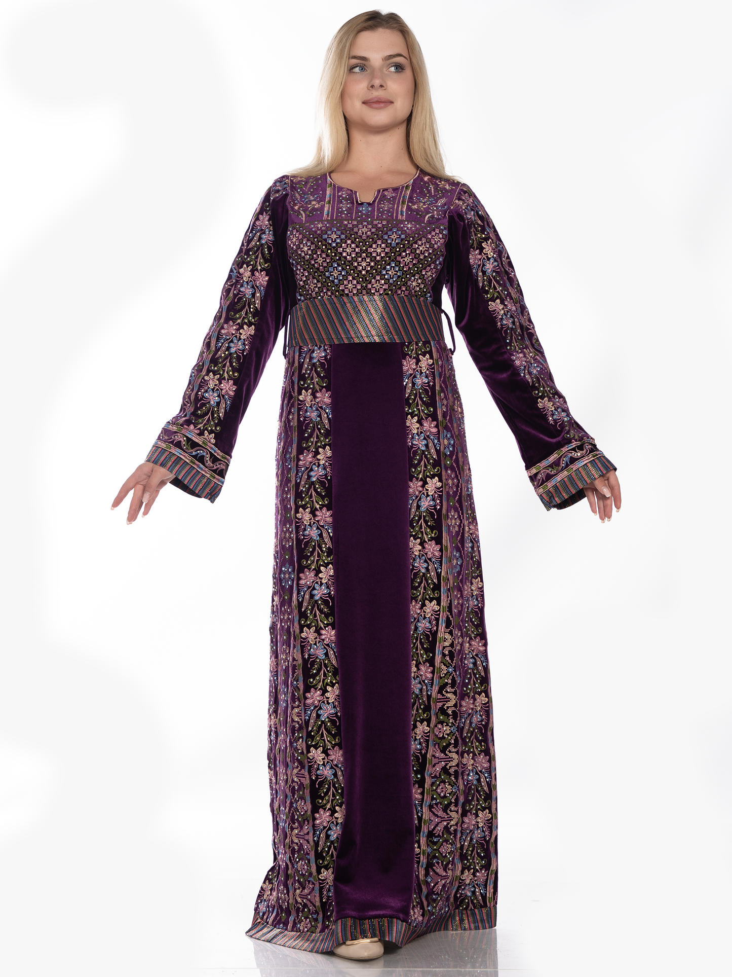 Embroidered thob