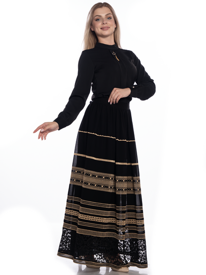 Embroidered skirt