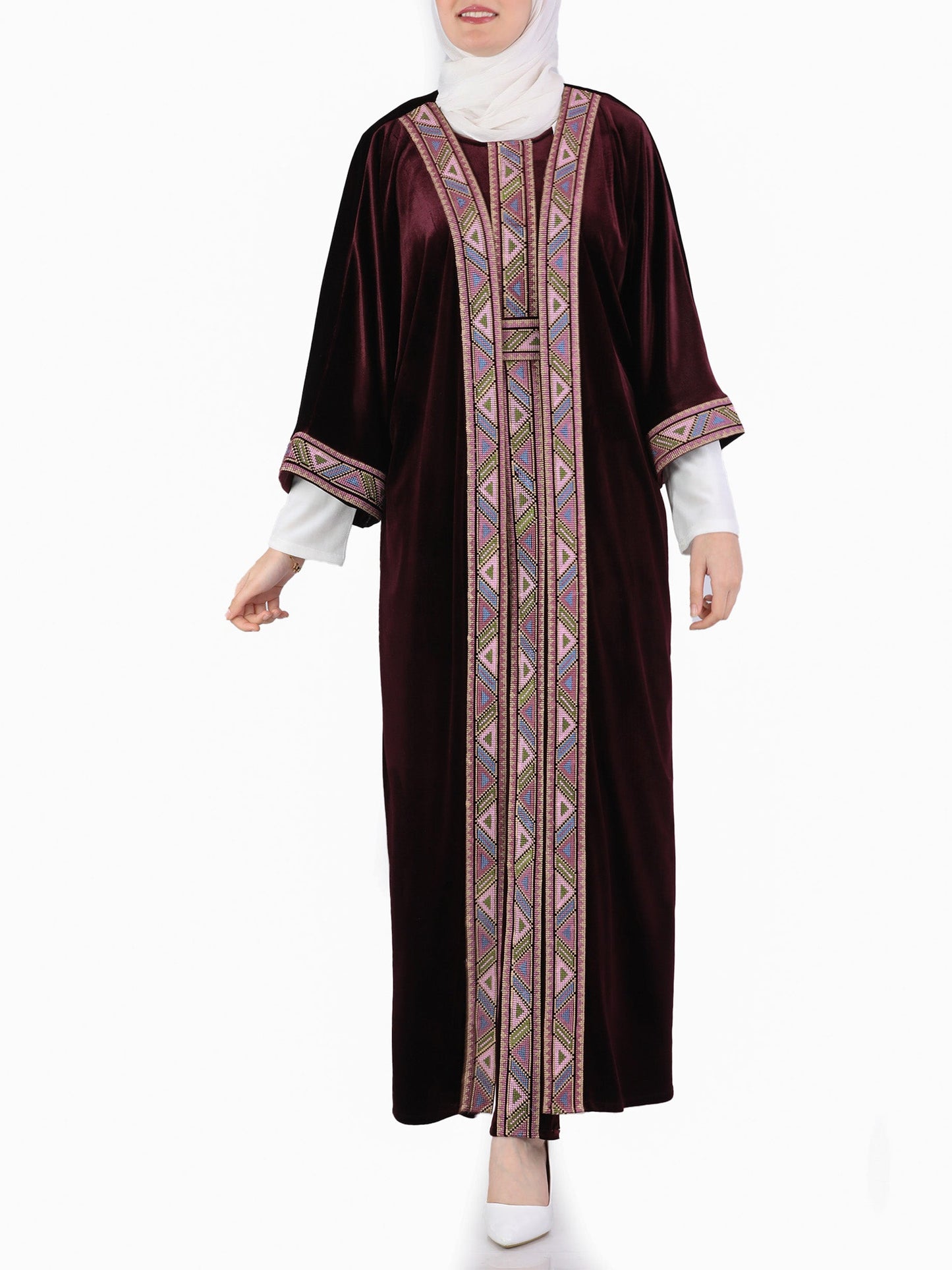 Embroidered bisht