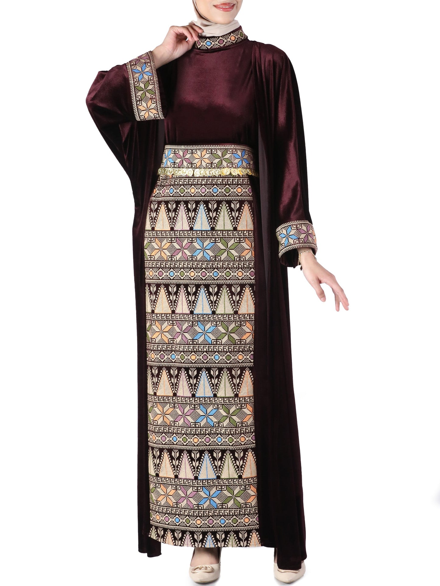 Embroidered bisht