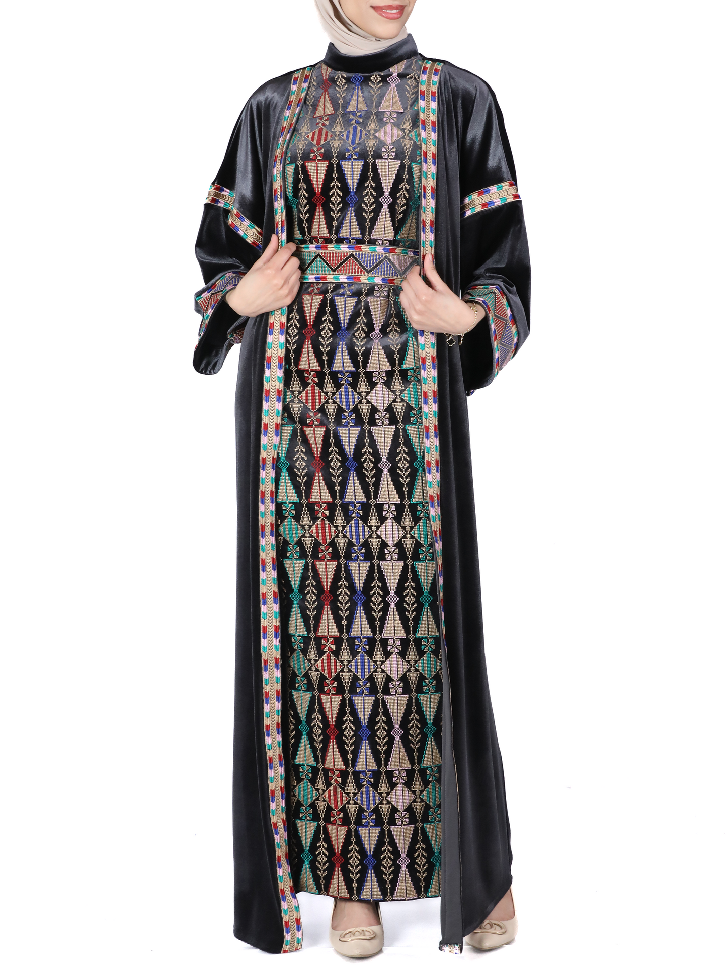 Embroidered bisht